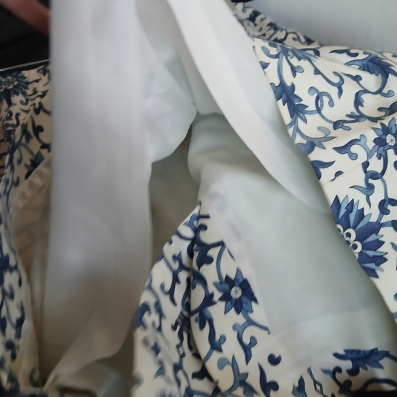 Ralph Lauren Blue and White Floral A-Line Skirt - Picture 11 of 11